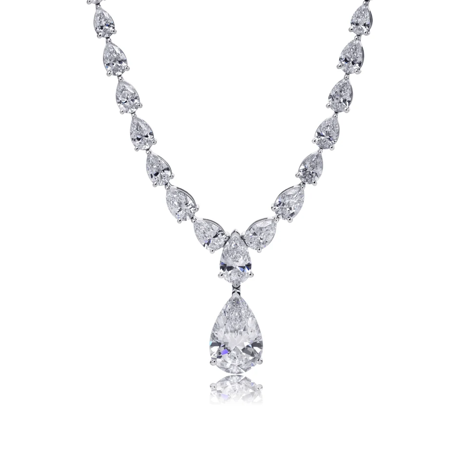 River Lab Diamond Necklace Pear