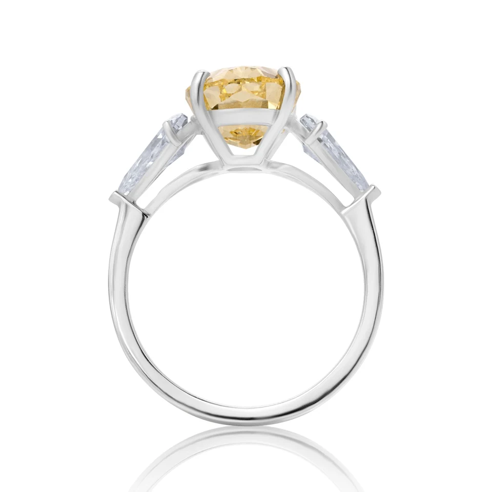 Three Stone Lab Diamond Ring Oval with Step Pear